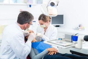歯科開業医の年収